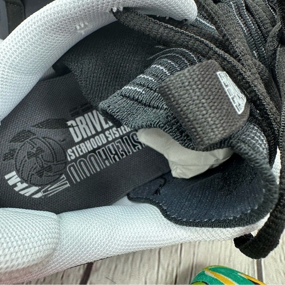 NIB UA W flow ace low top sneaker volleyball court black white womens - Picture 8 of 9